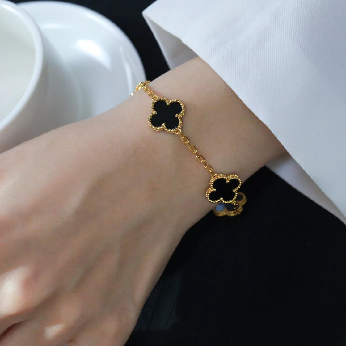 [Lira Jewelry] CLOVER 5 MOTIF ONYXS BRACELET COLLECTION
