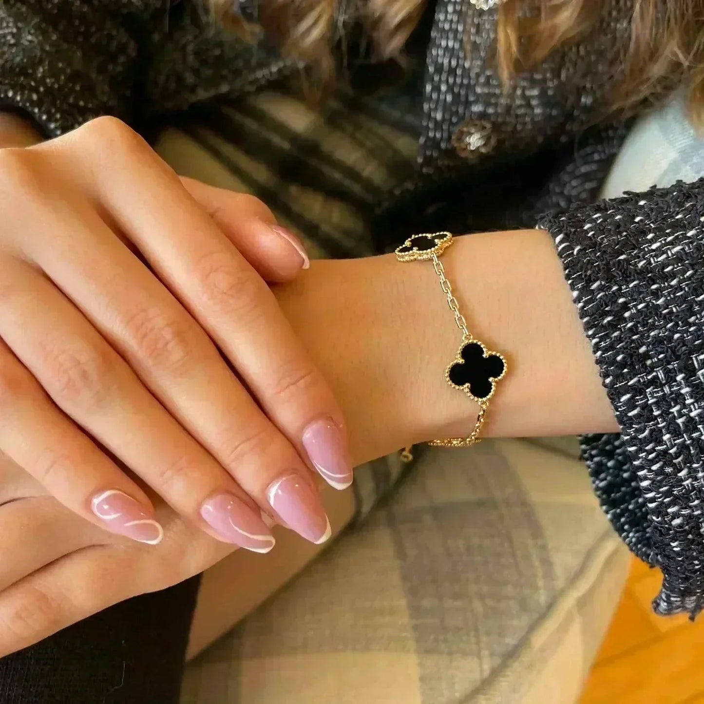 [Lira Jewelry] CLOVER 5 MOTIF ONYXS BRACELET COLLECTION