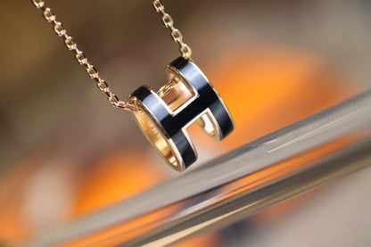 [Lira Jewelry]POP H PEDANT PINK GOLD