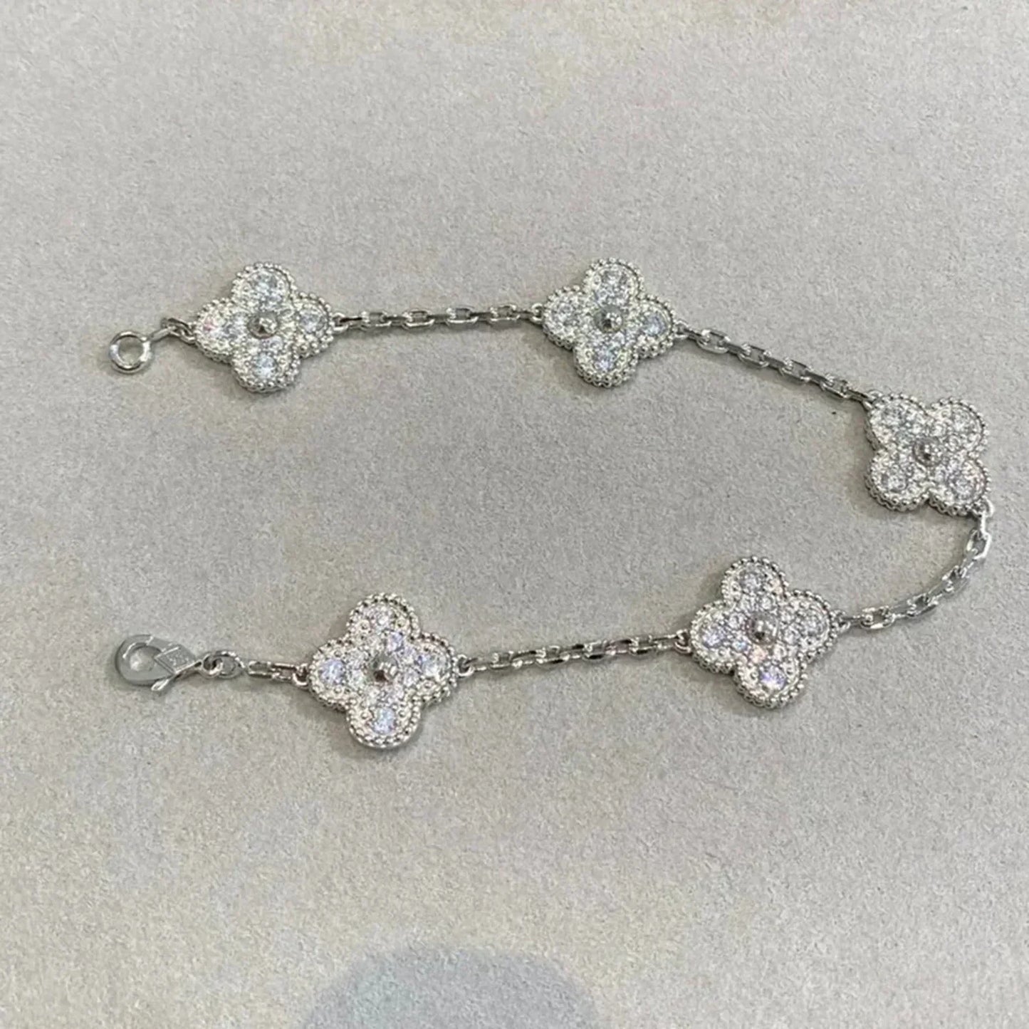 [StLira Jewelryar Jewelry] CLOVER 5 MOTIF FULL DIAMOND BRACELET COLLECTION