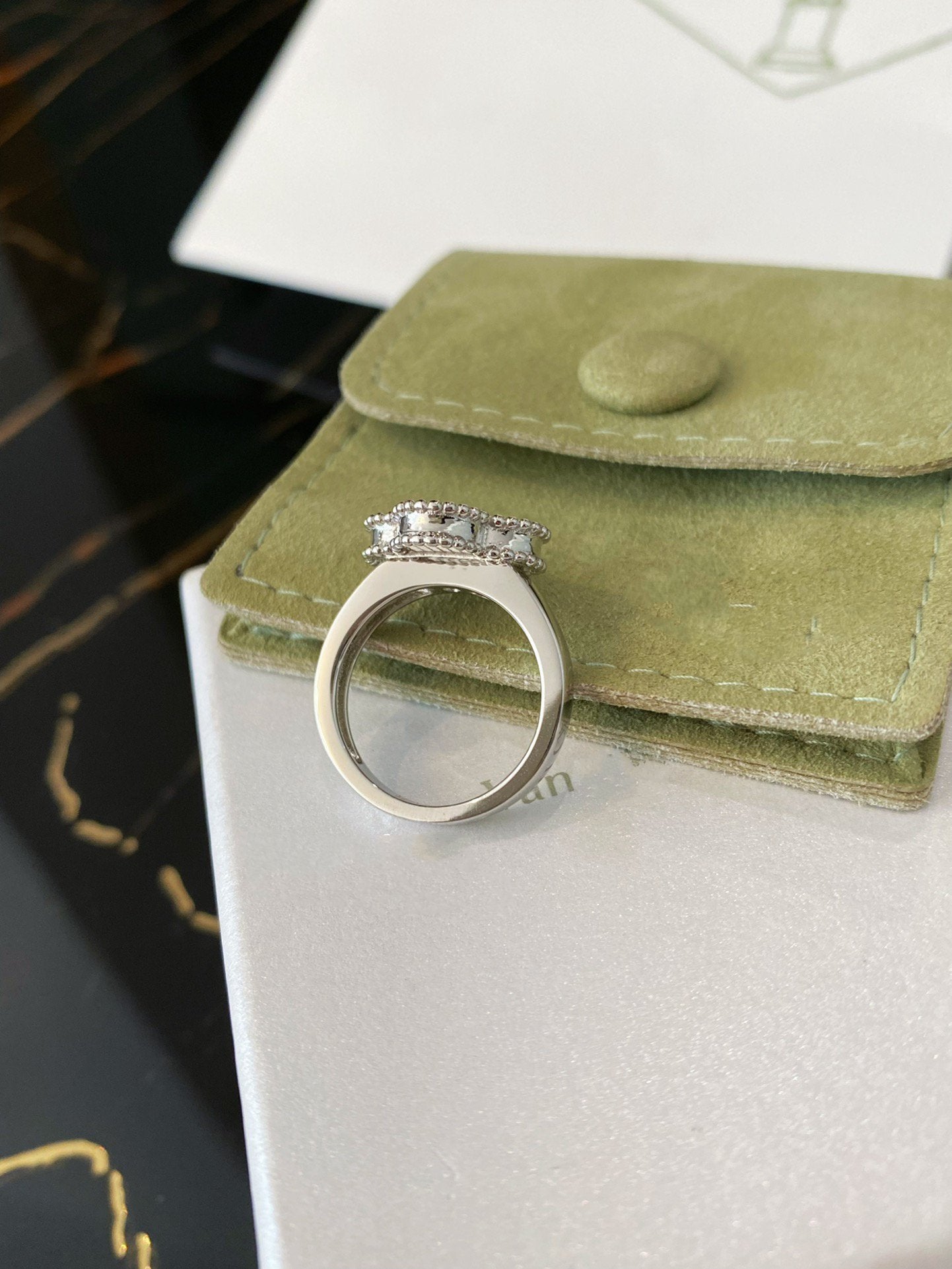 [Lira Jewelry]CLOVER SILVER RING