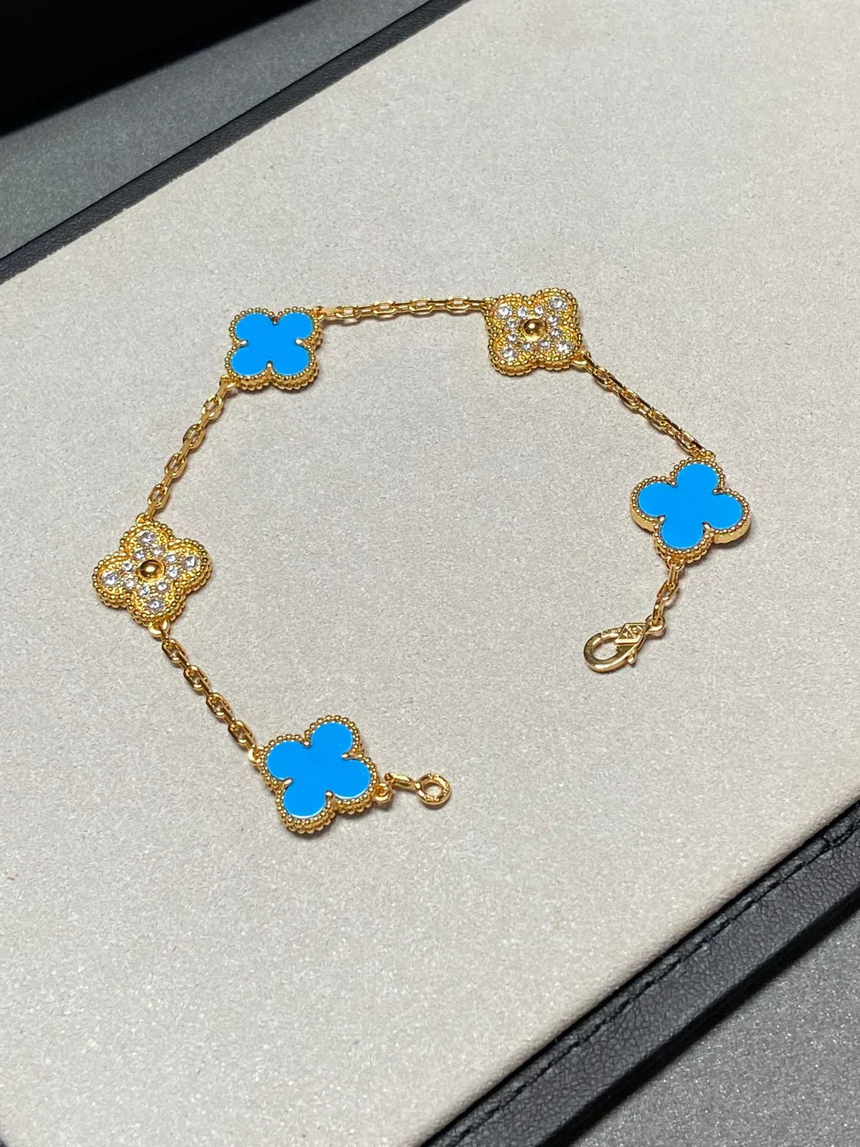 [Lira Jewelry] CLOVER 5 MOTIF BLUE AGATE BRACELET COLLECTION