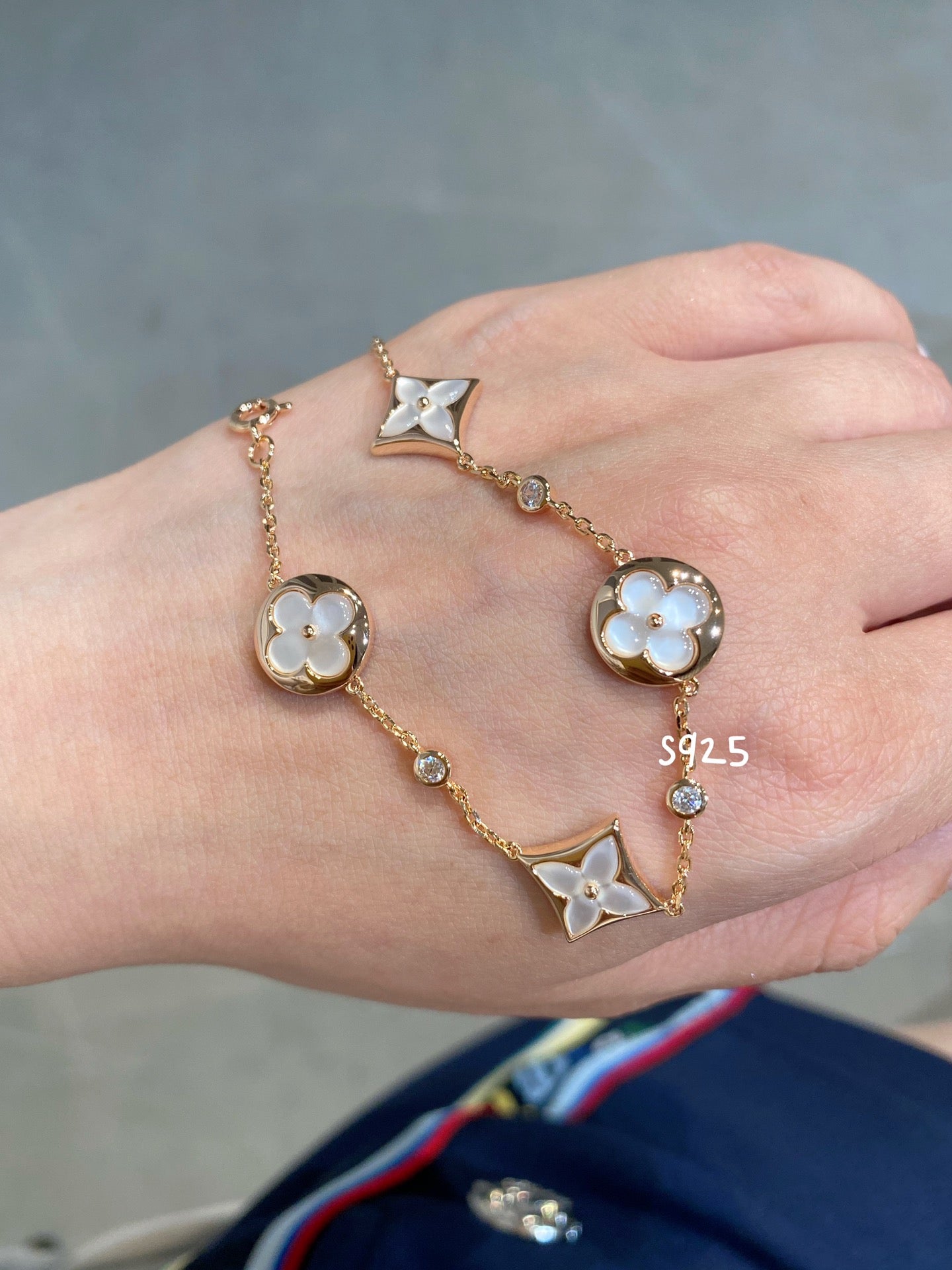 [Lira Jewelry]STAR AND SUN 4 MOTIF WHITE MOP PINK GOLD BRACELET