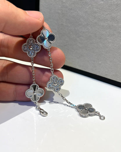 [Lira Jewelry] CLOVER 5 MOTIF LASER BRACELET COLLECTION