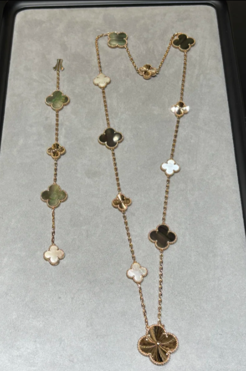 [Lira Jewelry]DETACHABLE CLOVER 15(11+4) FLOWER SILVER NECKLACE SET