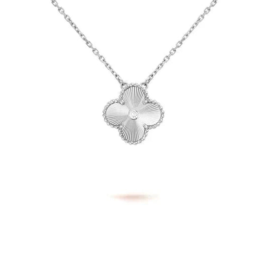 [Lira Jewelry]CLOVER  15MM DIAMOND LASER NECKLACE SILVER