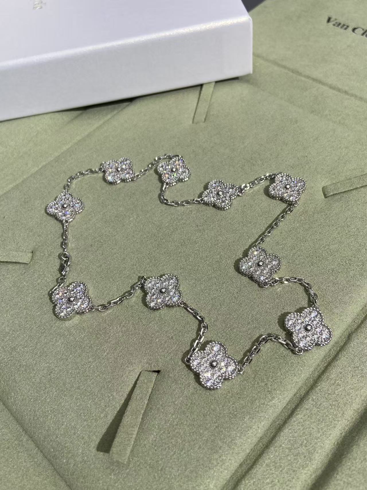 [Lira Jewelry]CLOVER 10 MOTIFS  FULL DIAMOND NECKLACE