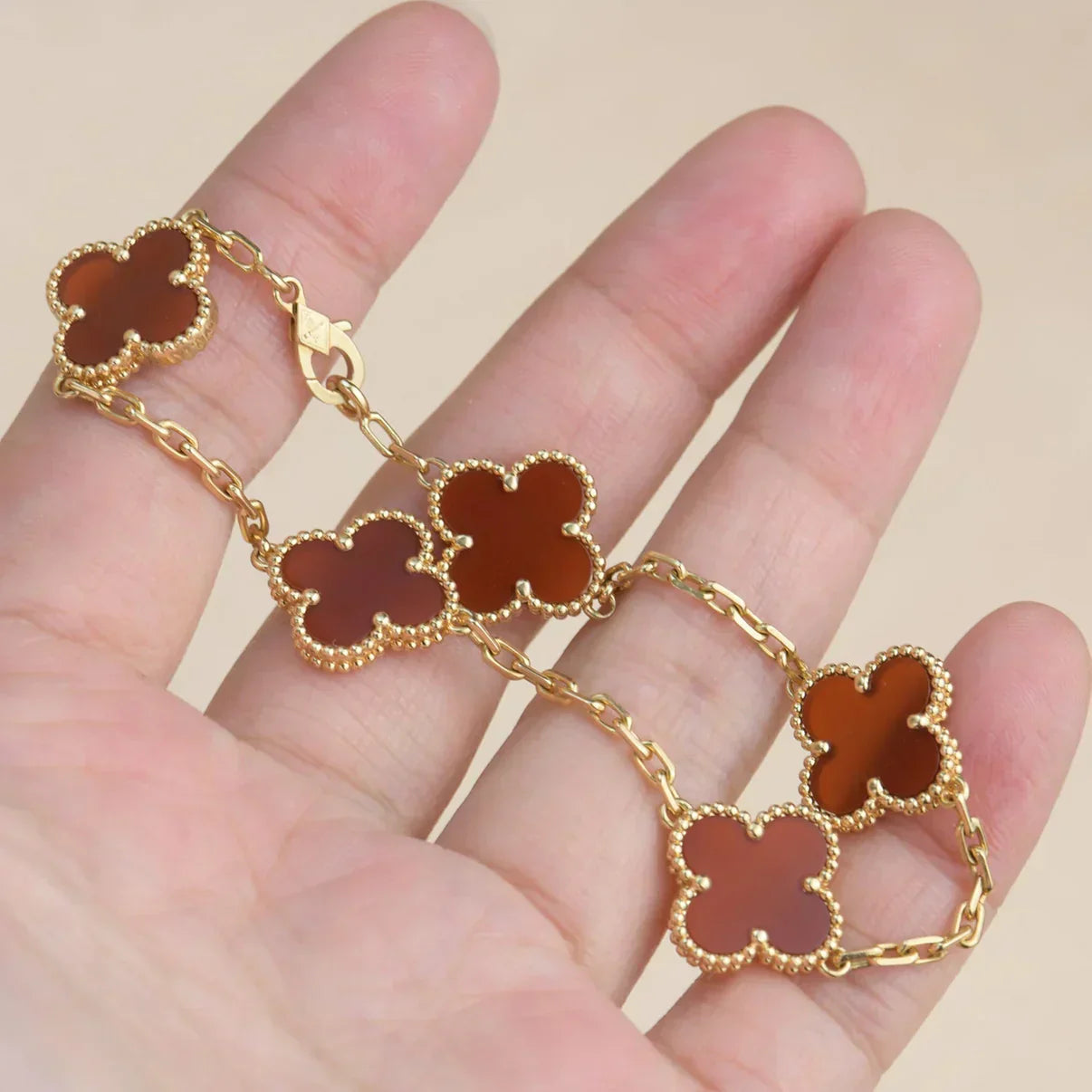 [Lira Jewelry] CLOVER 5 MOTIF RED CORNELIAN BRACELET COLLECTION
