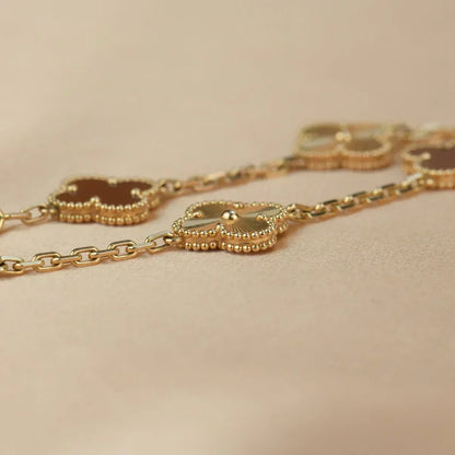 [Lira Jewelry] CLOVER 5 MOTIF RED CORNELIAN BRACELET COLLECTION