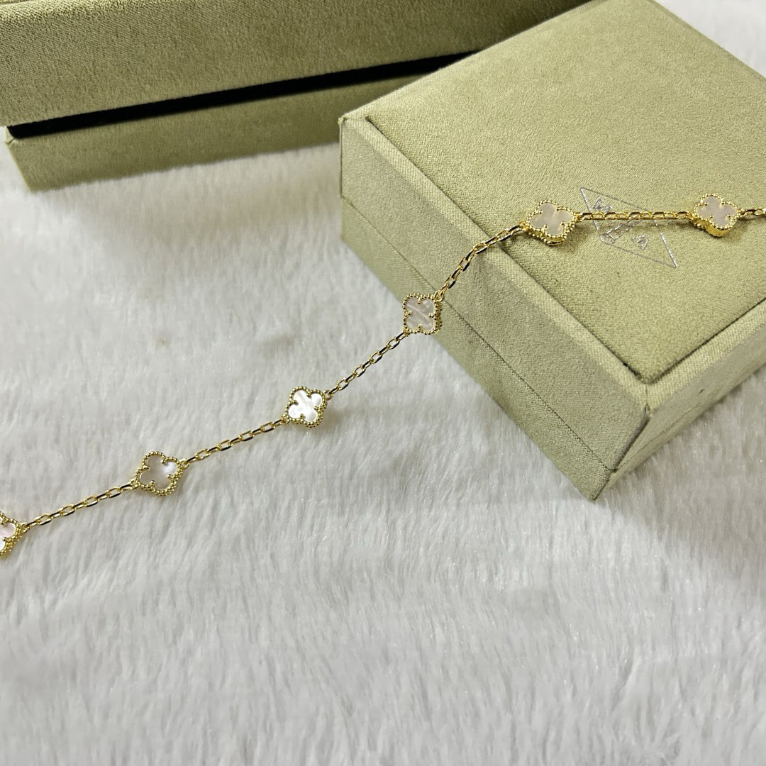 [Lira Jewelry]CLOVER 6 MOTIF WHITE MOP BRACELET