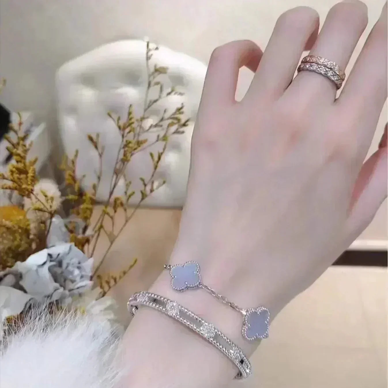 [Lira Jewelry] CLOVER 5 MOTIF PURPLE CHALCEDONY BRACELET COLLECTION