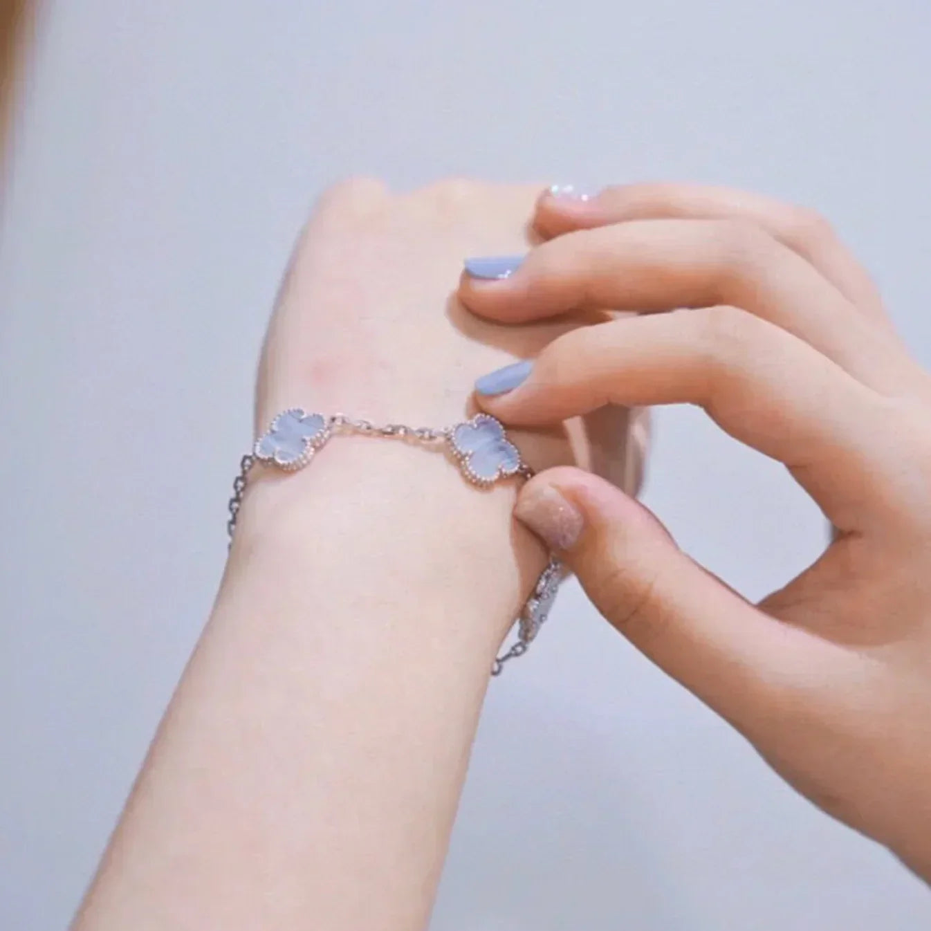 [Lira Jewelry] CLOVER 5 MOTIF PURPLE CHALCEDONY BRACELET COLLECTION