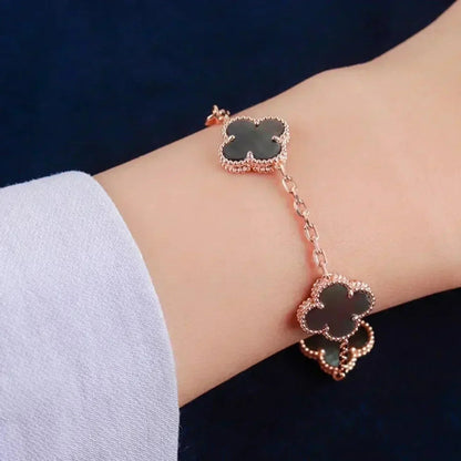 [Lira Jewelry] CLOVER 5 MOTIF GRAY MOP BRACELET COLLECTION