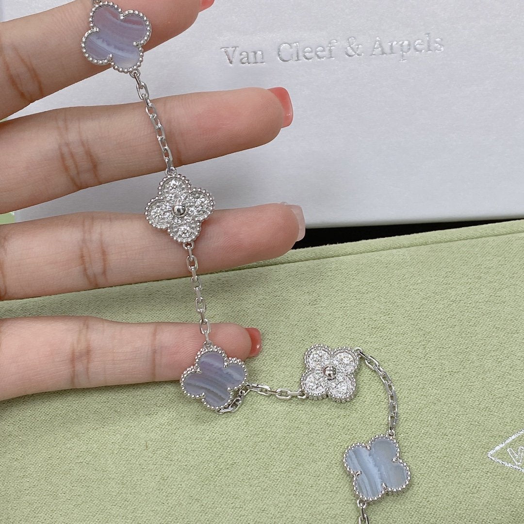 [Lira Jewelry] CLOVER 5 MOTIF PURPLE CHALCEDONY BRACELET COLLECTION