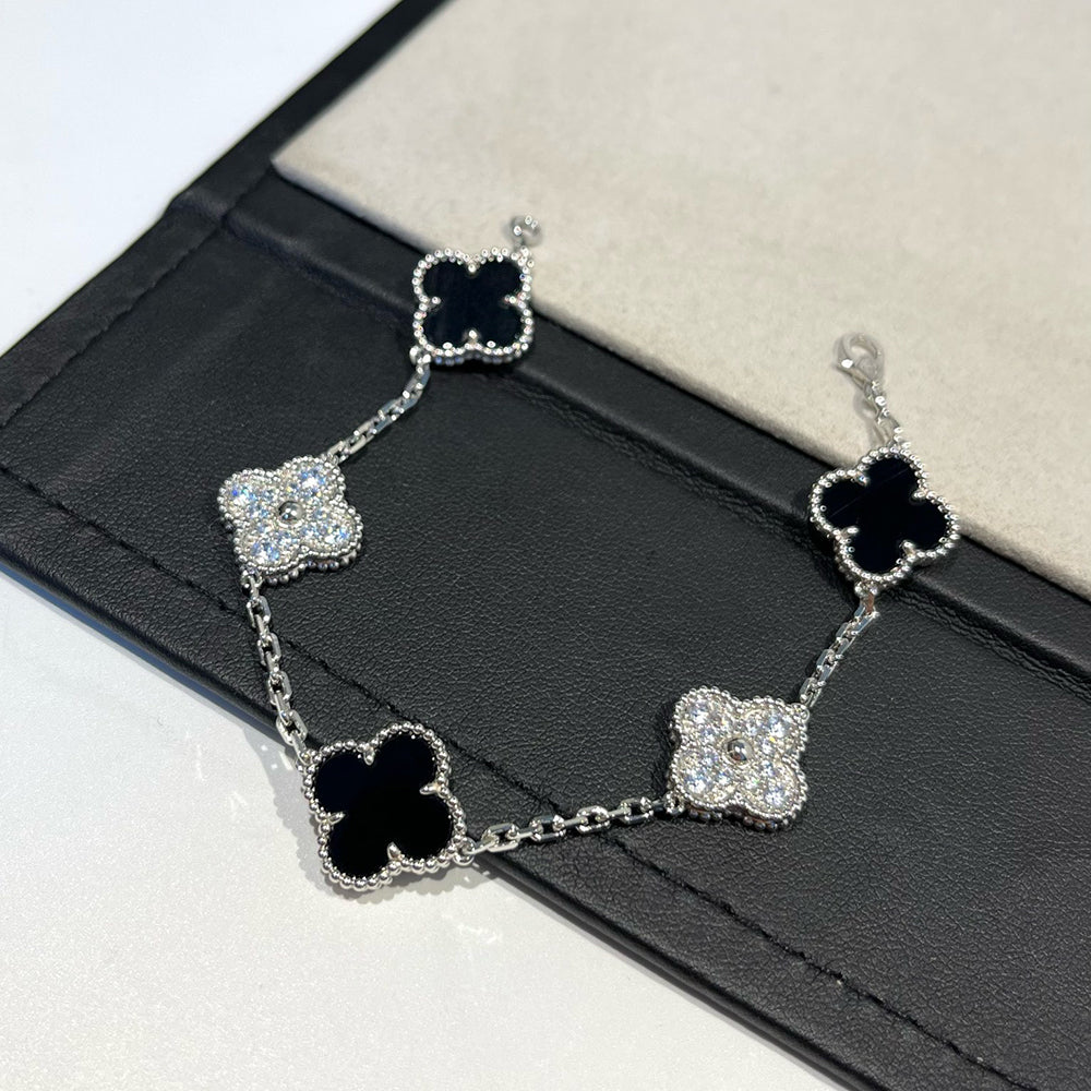 [Lira Jewelry] CLOVER 5 MOTIF ONYXS BRACELET COLLECTION
