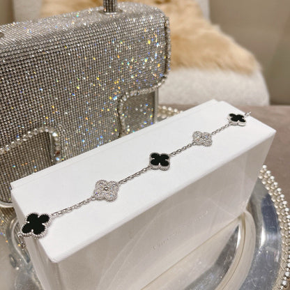 [Lira Jewelry] CLOVER 5 MOTIF ONYXS BRACELET COLLECTION