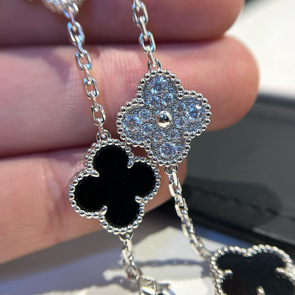 [Lira Jewelry] CLOVER 5 MOTIF ONYXS BRACELET COLLECTION