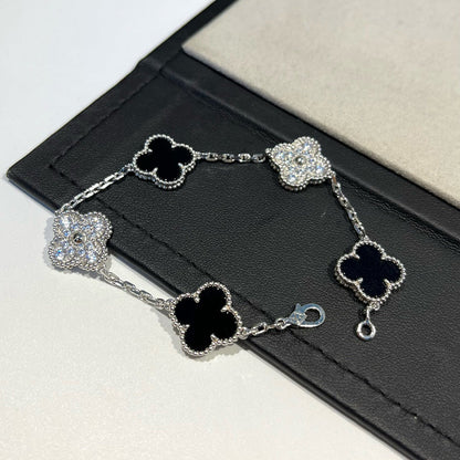 [Lira Jewelry] CLOVER 5 MOTIF ONYXS BRACELET COLLECTION