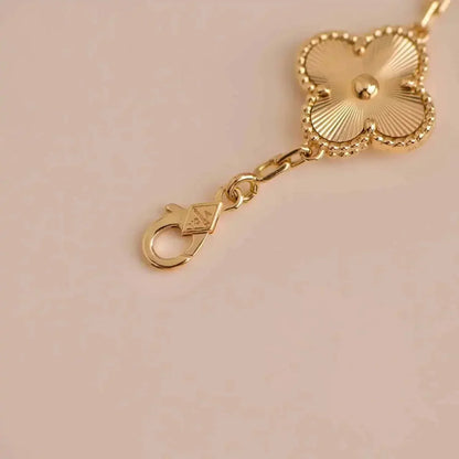 [Lira Jewelry] CLOVER 5 MOTIF LASER BRACELET COLLECTION
