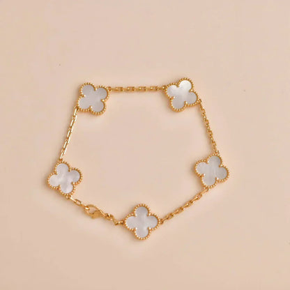 [Lira Jewelry]CLOVER WHITE PEARL MOP 5 MOTIF BRACELET COLLECTION