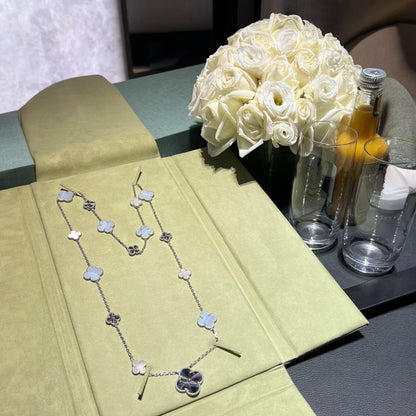 [Lira Jewelry]DETACHABLE CLOVER 15(11+4) FLOWER SILVER NECKLACE SET