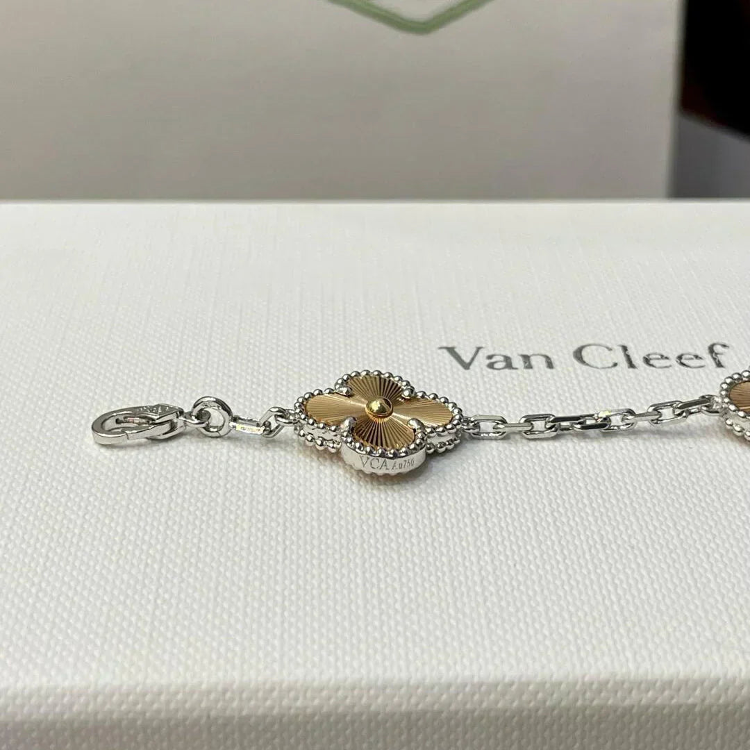 [Lira Jewelry] CLOVER 5 MOTIF LASER BRACELET COLLECTION