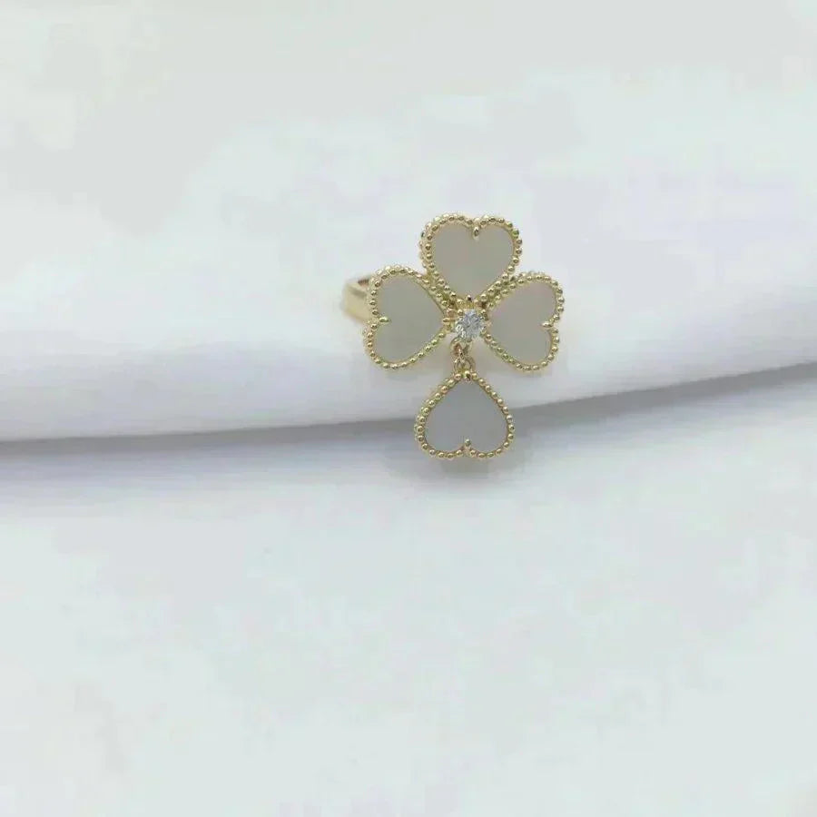 [Lira Jewelry]SWEET CLOVER WHITE MOP RING