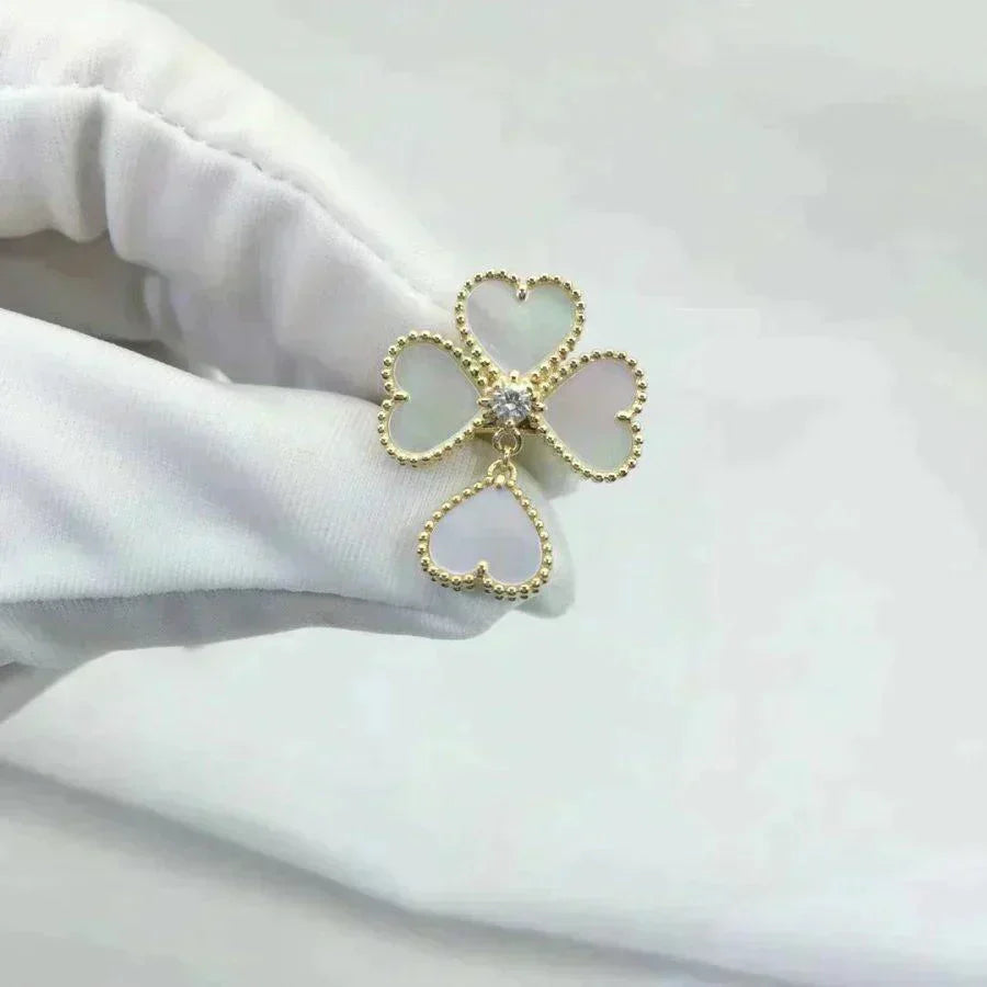 [Lira Jewelry]SWEET CLOVER WHITE MOP RING
