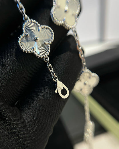 [Lira Jewelry] CLOVER 5 MOTIF LASER BRACELET COLLECTION